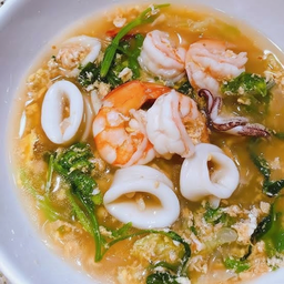 Thai Sukyaki Soup (สุกี้น้ำ)