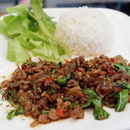 ข้าวกะเพราเนื้อ ใหญ่ พระราม9