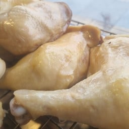 มารวยข้าวมันไก่ สามแยกวัดกลาง