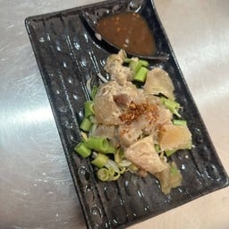 ทองแท้ก๋วยเตี๋ยวเรือ  บางจาก เชียงใหม่ออยล์