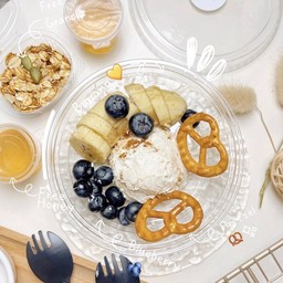 Greek yogurt Sunny Pretzels