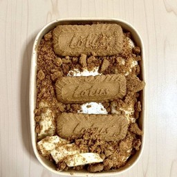 กรีกโยเกิร์ตซิกเนเจอร์ 2 สกู๊ปใหญ่ x Biscoff x ดับเบิ้ลกล้วย