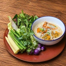 หลนปูนิ่ม ชุดผักพื้นบ้าน