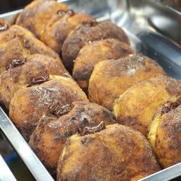 Chocolate nama donut