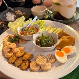 เขยเชียงใหม่ สันติธรรม