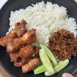 ไข่คลุกพริก