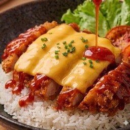 ข้าวไก่ทอดซอสเกาหลีเผ็ดคูณ2+ชีส1แผ่น