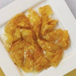 โรตีตบนุ่ม  [โรยนมน้ำตาล]