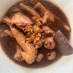 ร้านก๋วยเตี๋ยวเนื้อตุ๋นหมูตุ๋นหน้าสนามกอล์ฟ หน้า สนามกอล์ฟอิสเทิร์นสตาร์