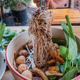 ก๋วยเตี๋ยวเรือป.ประทีปสาขาบางแสน สาขาบางแสน
