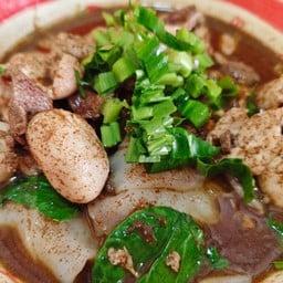 ร้านตามสั่งกะเตี๊ยว หน้าวัดทวีการะอนันต์
