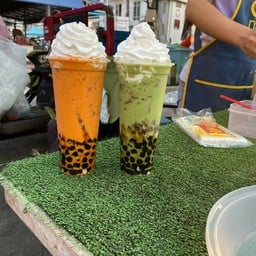 อ้อมน้อยล้านน้ำลำไย(ตลาดราตรี)