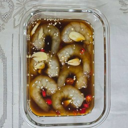 กุ้งดองซีอิ๊วฉ่ำทะลุใจ ทานคู่ผักสดและน้ำจิ้มซีฟู้ด