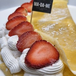 เครปวิปสตอเบอรี่