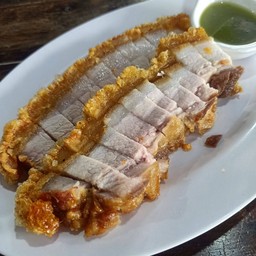 หมูกรอบ