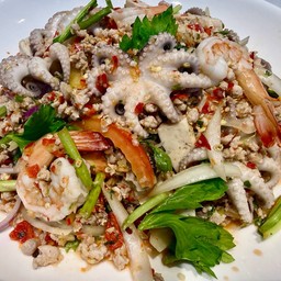 โคตรยำหมูล้น - รวมมิตร