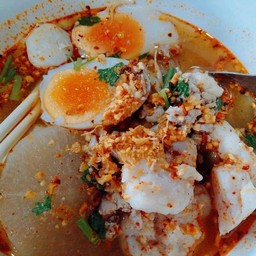 เตี๋ยวหมูเด้งต้มยำ