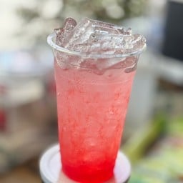 สตอเบอรี่ โซดา เย็น
