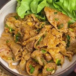 ข้าวราดน้ำตก