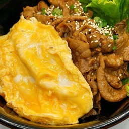 ข้าวหมูสันคอสไลด์เทอริยากิไข่ขยี้