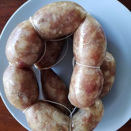 ไส้กรอกหมูดิบ ข้อละ