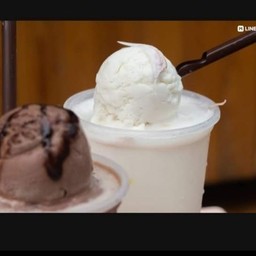 ไอติมมะพร้าวปั่น