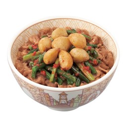 ข้าวหน้าเนื้อดอกกระเทียมสไปซี่และกระเทียมย่าง