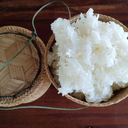ข้าวเหนียว 6 ขีด