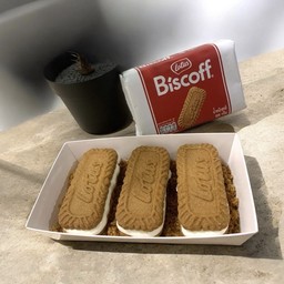 บิสคอฟครีมชีส กรุบๆกรอบๆนัวๆ โคตรอร่อย อร่อยตะโกนนน