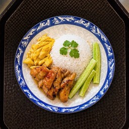 ข้าวหน้าไก่สับรวม