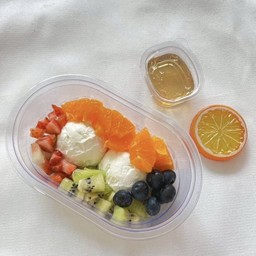 D.I.Y Greek yogurt ผลไม้ 4 อย่าง (เลือกผลไม้ตามใจคุณลูกค้า)