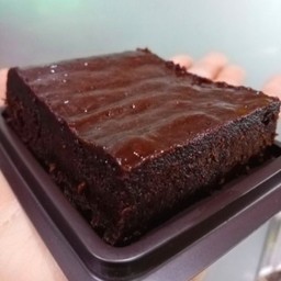 ฟัดจ์บราวนี่ (บราวนี่เนื้อช็อคฟัดจ์หนึบ)