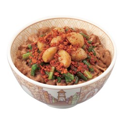 ข้าวหน้าเนื้อดอกกระเทียมสไปซี่และกระเทียมย่าง โรยผงกระเทียม