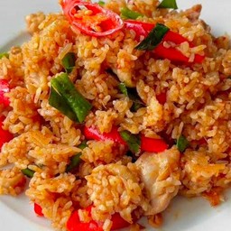 ข้าวผัดคลุกพริกแกง