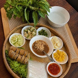 ชุดแหนมเนือง + ชุดผัก