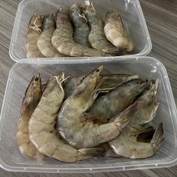 กุ้งขาวติดเปลือก 5-6 ตัว