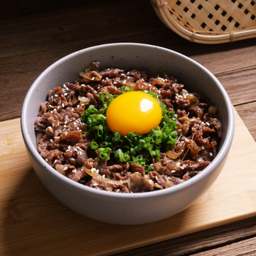 ข้าวหน้าเนื้อพรีเมียม (D)