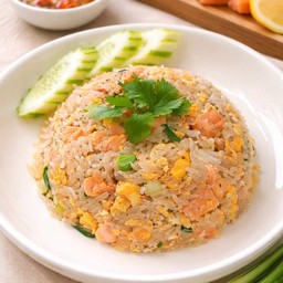 ข้าวผัดปลาแซลมอนคีโต