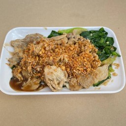 กับข้าว ผัดคะน้าน้ำมันหอยหมูชิ้น