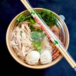 หมี่คลุกไก่ฉีก