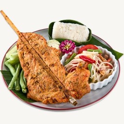 ชุดข้าวเหนียวส้มตำอกไก่ย่างธีระไชย