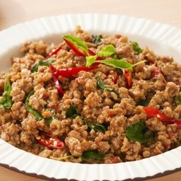 กระเพราหมูสับ