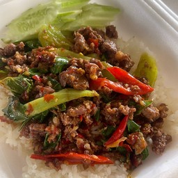 กระเพราเนื้อ