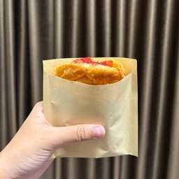 ขนมปังปิ้งสตอเบอรี่