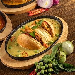 แกงเขียวหวานไก่ทอด
