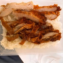 หมูทอดเจ๊จง เดอะกลาสบางนา