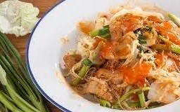 สุกี้แห้งหมู