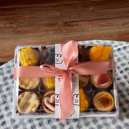 Set 12 Pieces - เซ็ต12ชิ้น (คละหน้า)