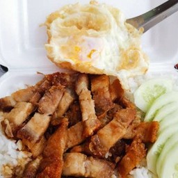 หมูกรอบทอดกระเทียม