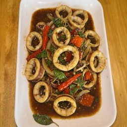 กับข้าว ผัดพริกเผาหมึก